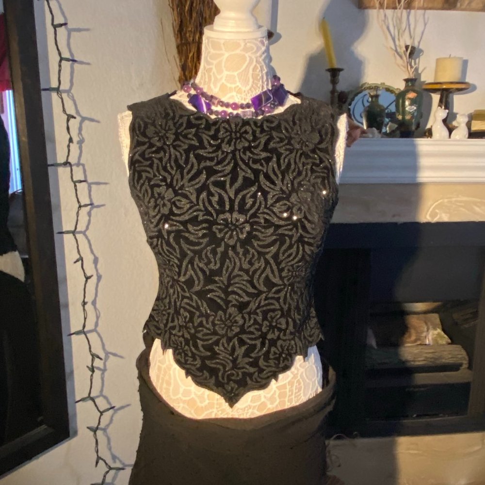Tadashi sleeves top